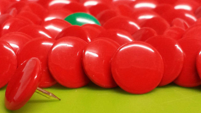 Red buttons green surface leaf free wallpaper - medium preview image