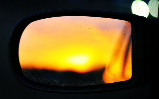 Rear view mirror sunset reflection free wallpaper - medium preview image