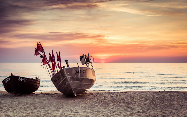 Beach boats sunset flags mountains free wallpaper - medium preview image