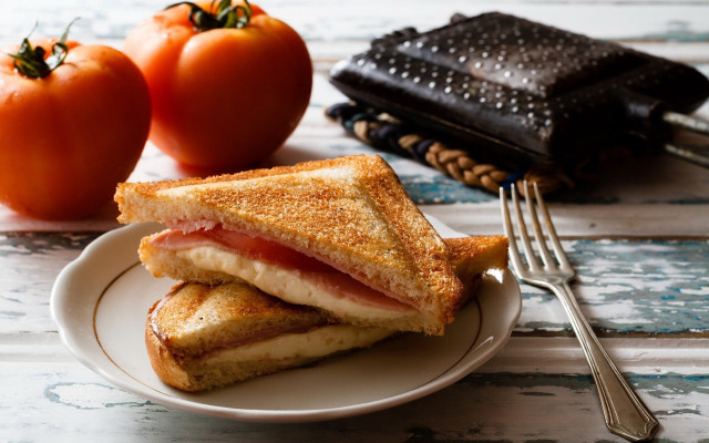 Sandwich plate fork wallet tomatoes free wallpaper - medium preview image