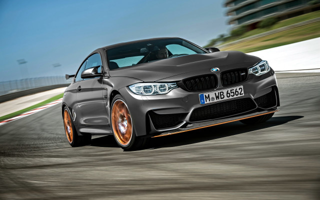 Grey car racetrack orange rims free wallpaper - medium preview image