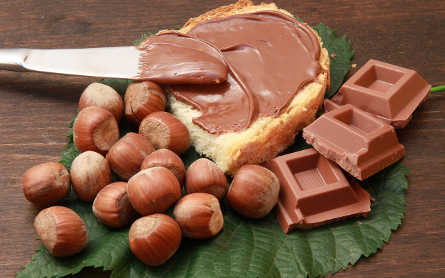 Bread chocolate nuts leaf knife free wallpaper - medium preview image