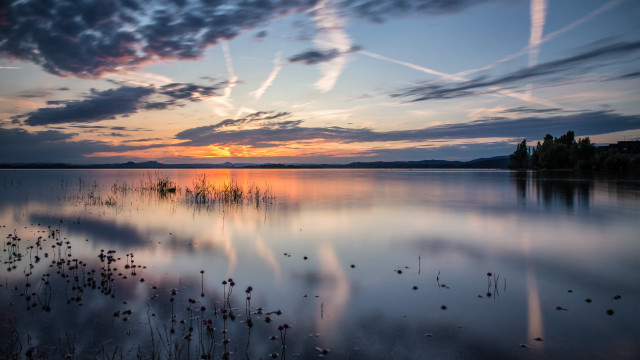 Sunset lake clouds foreground urban free wallpaper - medium preview image