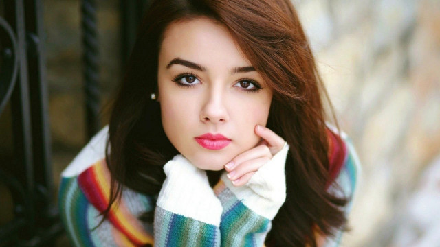 Woman scarf posing picture hand free wallpaper - medium preview image
