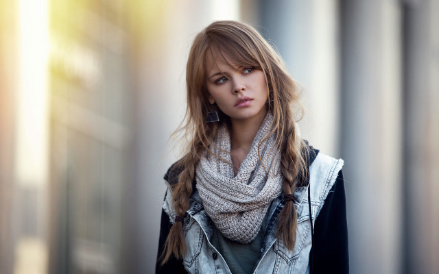 Woman scarf building portrait photorealistic free wallpaper - medium preview image