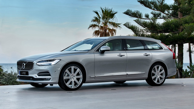 Silver volvo ocean deck palm free wallpaper - medium preview image