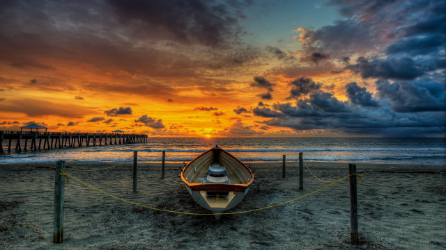 Boat beach sunset pier clouds free wallpaper - medium preview image