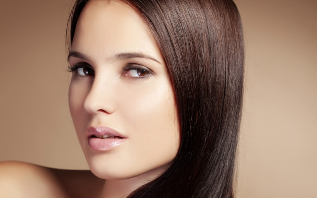 Araceli gilbert brown hair portrait free wallpaper - medium preview image