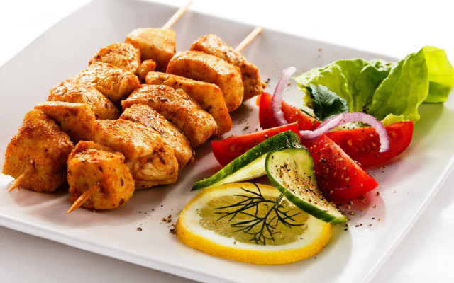 Plate food meat vegetables lemon #2 free wallpaper - medium preview image