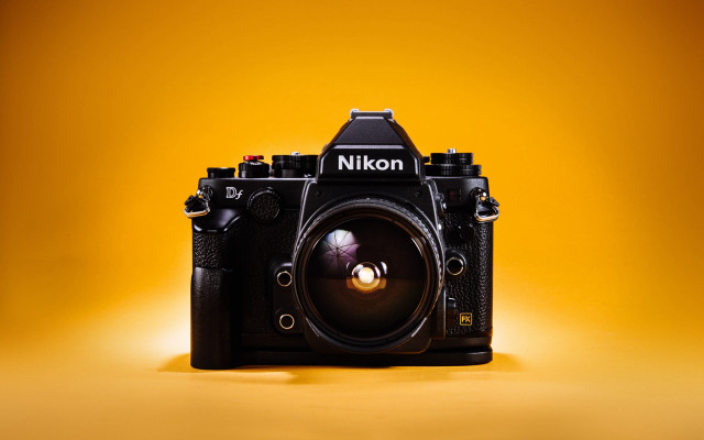 Black camera yellow background sunset free wallpaper - medium preview image