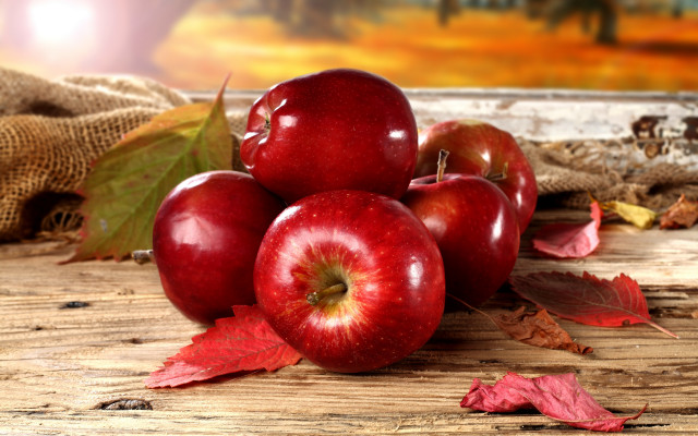Apples burlap leaves wooden table free wallpaper - medium preview image