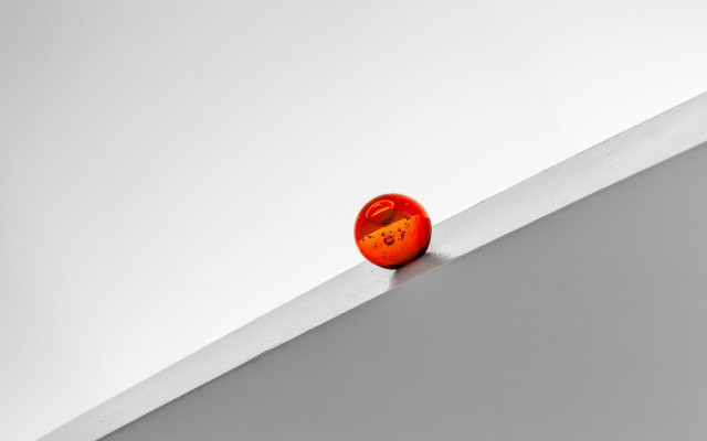 Red object white surface shadow #2 free wallpaper - medium preview image