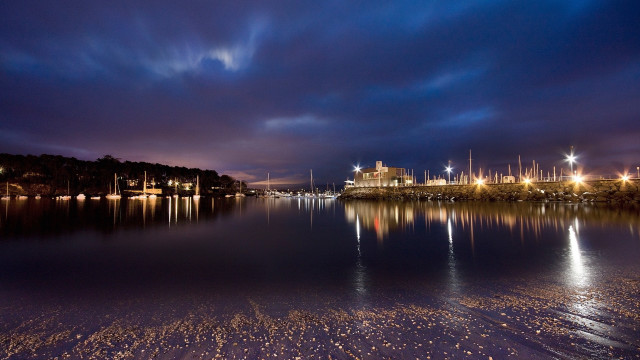 City skyline night reflections cloudy free wallpaper - medium preview image