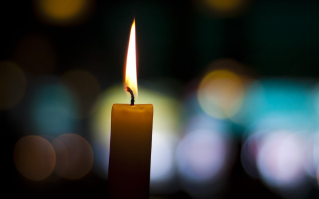 Candle flame bokeh lights depthoffield free wallpaper - medium preview image