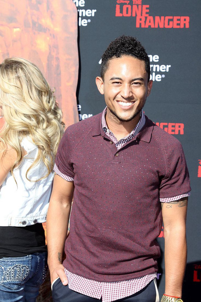 Man woman redcarpet loneranger denim free wallpaper - medium preview image