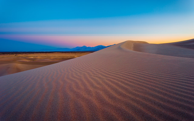 Desert sand dunes mountains sunset free wallpaper - medium preview image