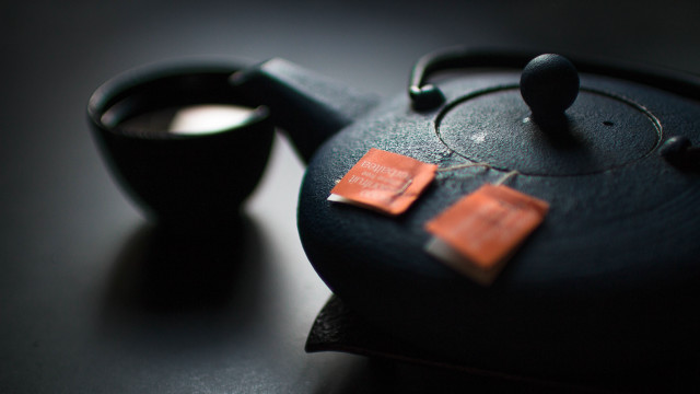 Tea pot black cat cloisonnism free wallpaper - medium preview image