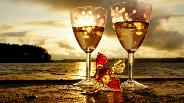 Wine glasses butterfly beach sunset free wallpaper - medium preview image