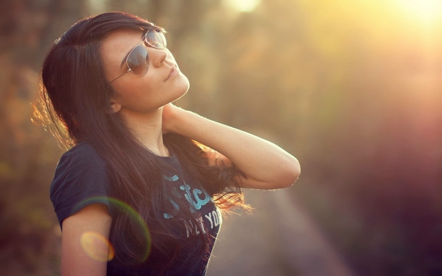 Woman sunglasses head black shirt free wallpaper - medium preview image