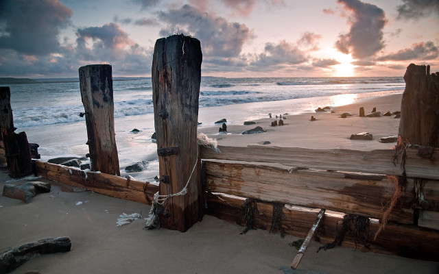 Wooden fence beach sunset waves free wallpaper - medium preview image
