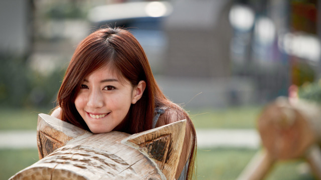 Red haired woman wooden animal free wallpaper - medium preview image