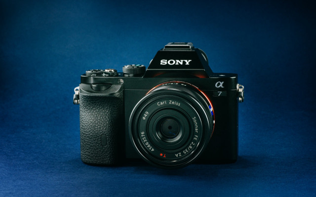 Sony camera lens cap 3d free wallpaper - medium preview image