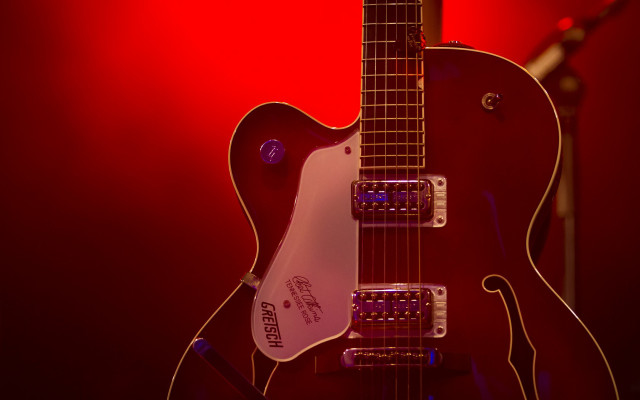 Red guitar microphone eric taylor free wallpaper - medium preview image