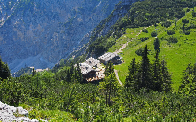 Mountain house valley trees zenith free wallpaper - medium preview image