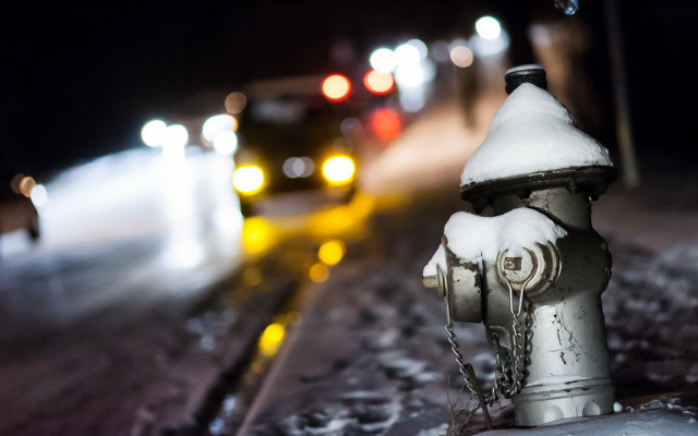 Snowy fire hydrant night bokeh free wallpaper - medium preview image