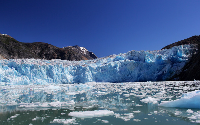 Glacier ice mountains blue sky free wallpaper - medium preview image