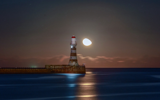 Lighthouse fullmoon water darksky ocean free wallpaper - medium preview image