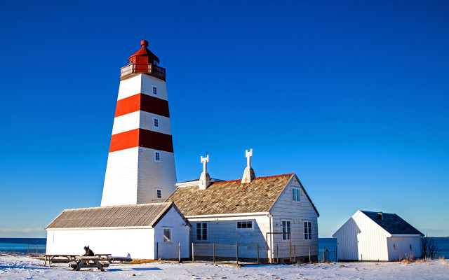 Lighthouse beach bench building cityscape #2 free wallpaper - medium preview image