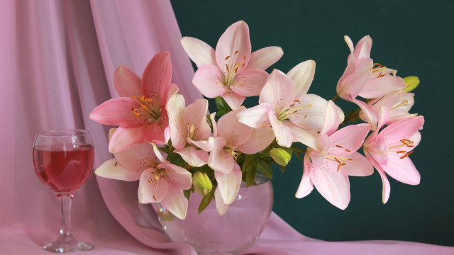 Pink flower vase wine tablecloth free wallpaper - medium preview image