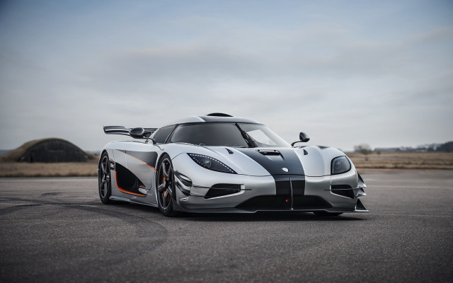 White black sports car road #5 free wallpaper - medium preview image