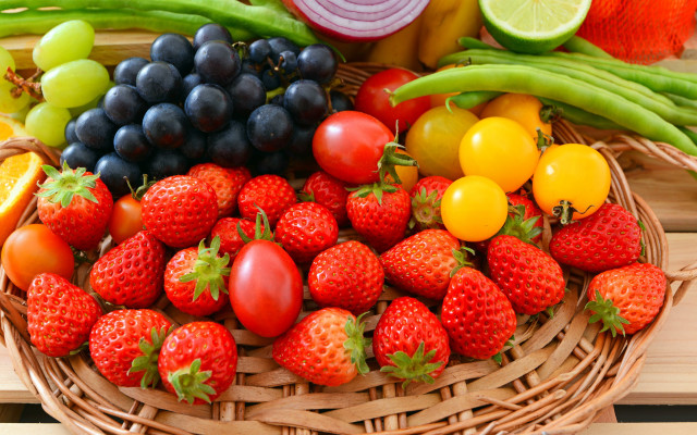 Fruit basket vegetables knife fork free wallpaper - medium preview image