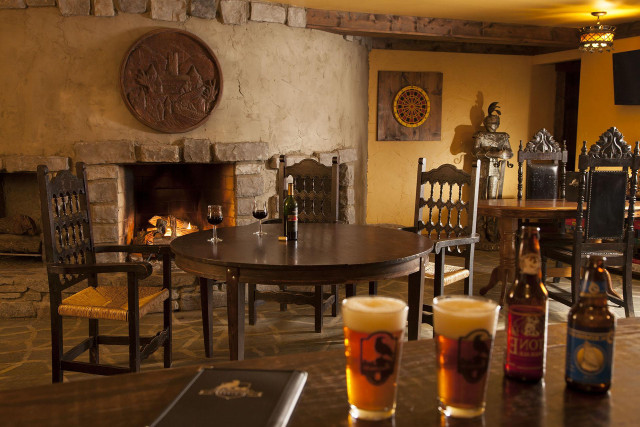 Table beers book fireplace chairs free wallpaper - medium preview image