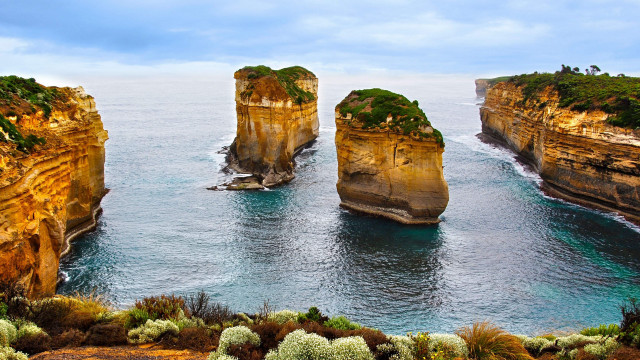 Ocean rocks people australian tonalism free wallpaper - medium preview image