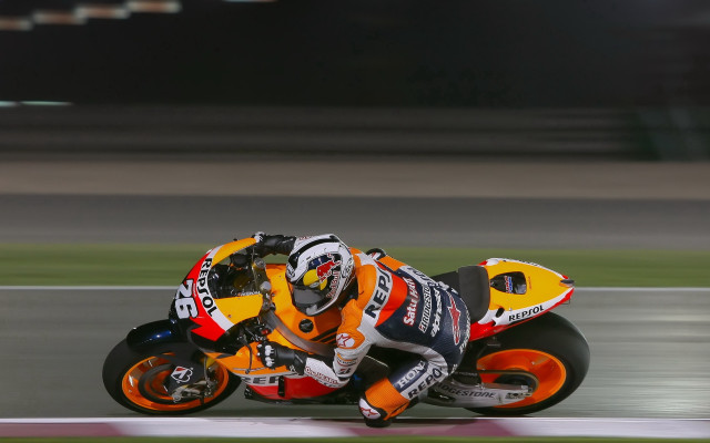 Motorcycle helmet track vehicle puzzle free wallpaper - medium preview image