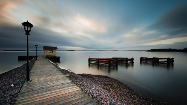 Dock light pole lighthouse water free wallpaper - medium preview image