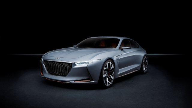 Silver car futurism digital rendering free wallpaper - medium preview image