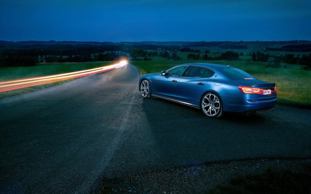 Blue car night road light free wallpaper - medium preview image
