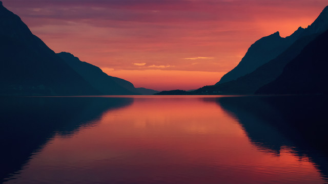 Sunset mountain range red sky #8 free wallpaper - medium preview image