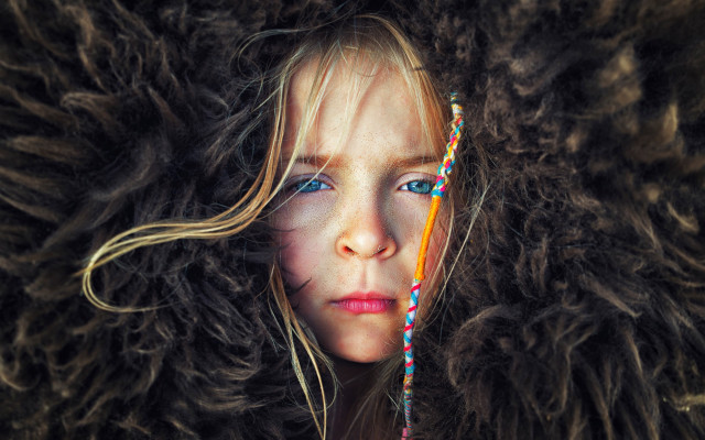 Young girl blue eyes fur free wallpaper - medium preview image