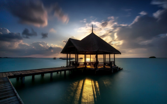 Pier hut sunset cinematic water free wallpaper - medium preview image