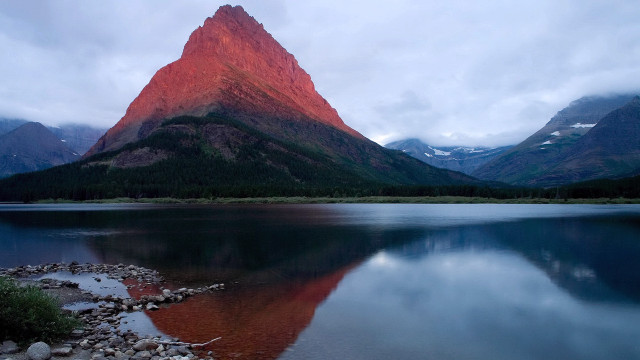 Mountain range reflection lake shore free wallpaper - medium preview image