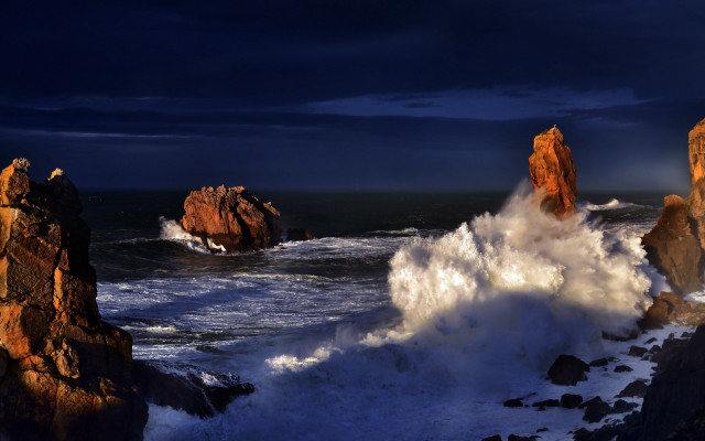 Stormy wave beach night rocks free wallpaper - medium preview image