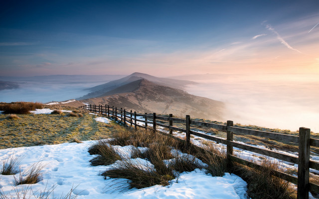 Snowy mountain fence foggy horizon free wallpaper - medium preview image