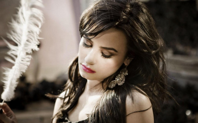 Gothic portrait woman feather beautiful free wallpaper - medium preview image