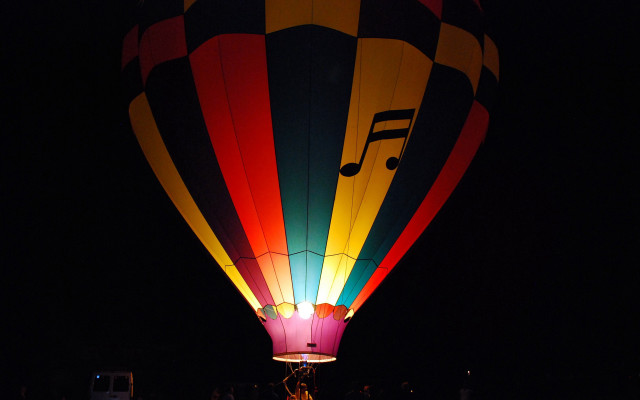 Colorful hotairballoon musicalnote night people free wallpaper - medium preview image