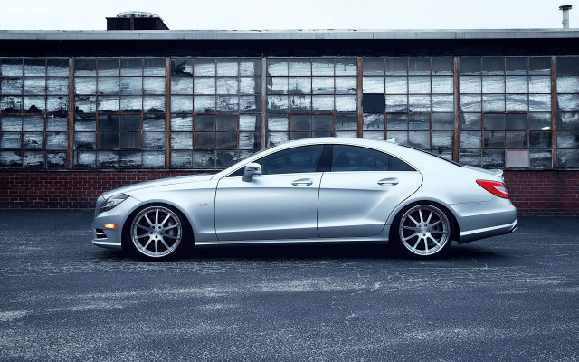 Silver car building window brick free wallpaper - medium preview image
